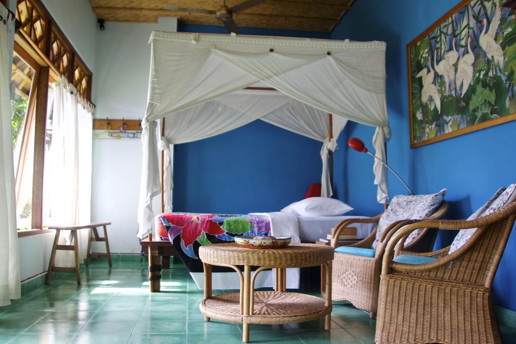 Bebek Biru Guest house 2*